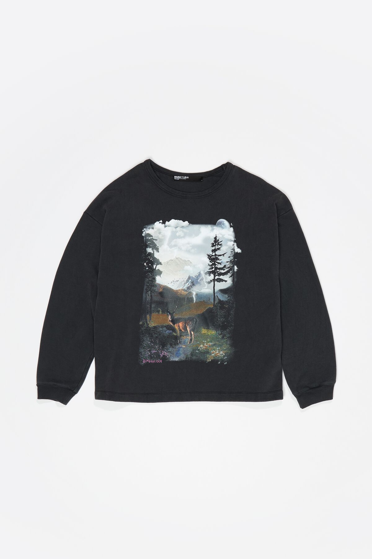 Long black wolves logo sweatshirt