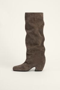 Bota alta tac&oacute;n serraje gris