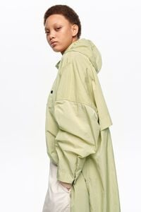 Gabardina fluida larga verde claro