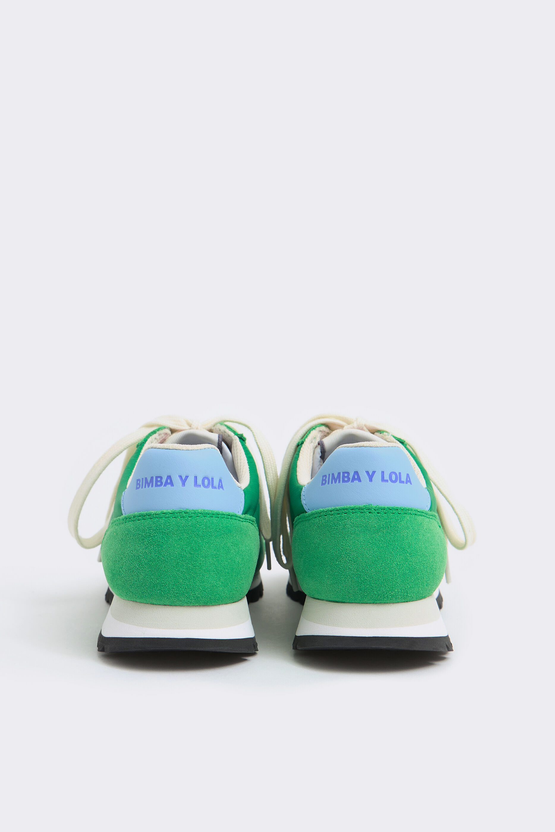 Deportiva retro verde