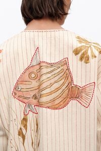 Chaqueta pespuntos e estampados raias marfil