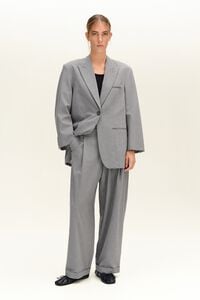 Light gray double-breasted tailored jacket with maxi lapels