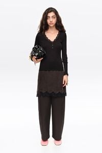 Falda encaje mini negro lavado