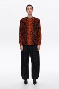 Sweter z długim włosem snake karmelowy