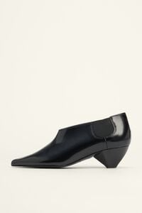 Black leather court shoe boot