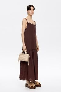 Vestido bimateria tirantes marrón oscuro