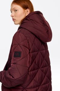 Casaco acolchoado capuz reto bordeaux