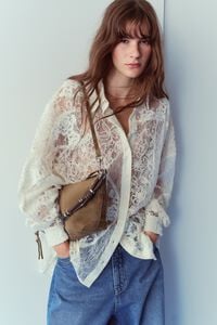 Camisa oversize patchwork encajes marfil