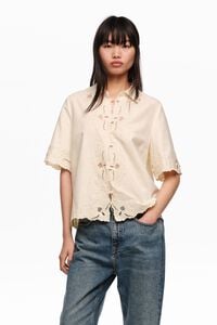 Camisa bordados li&ntilde;o algod&oacute;n beixe