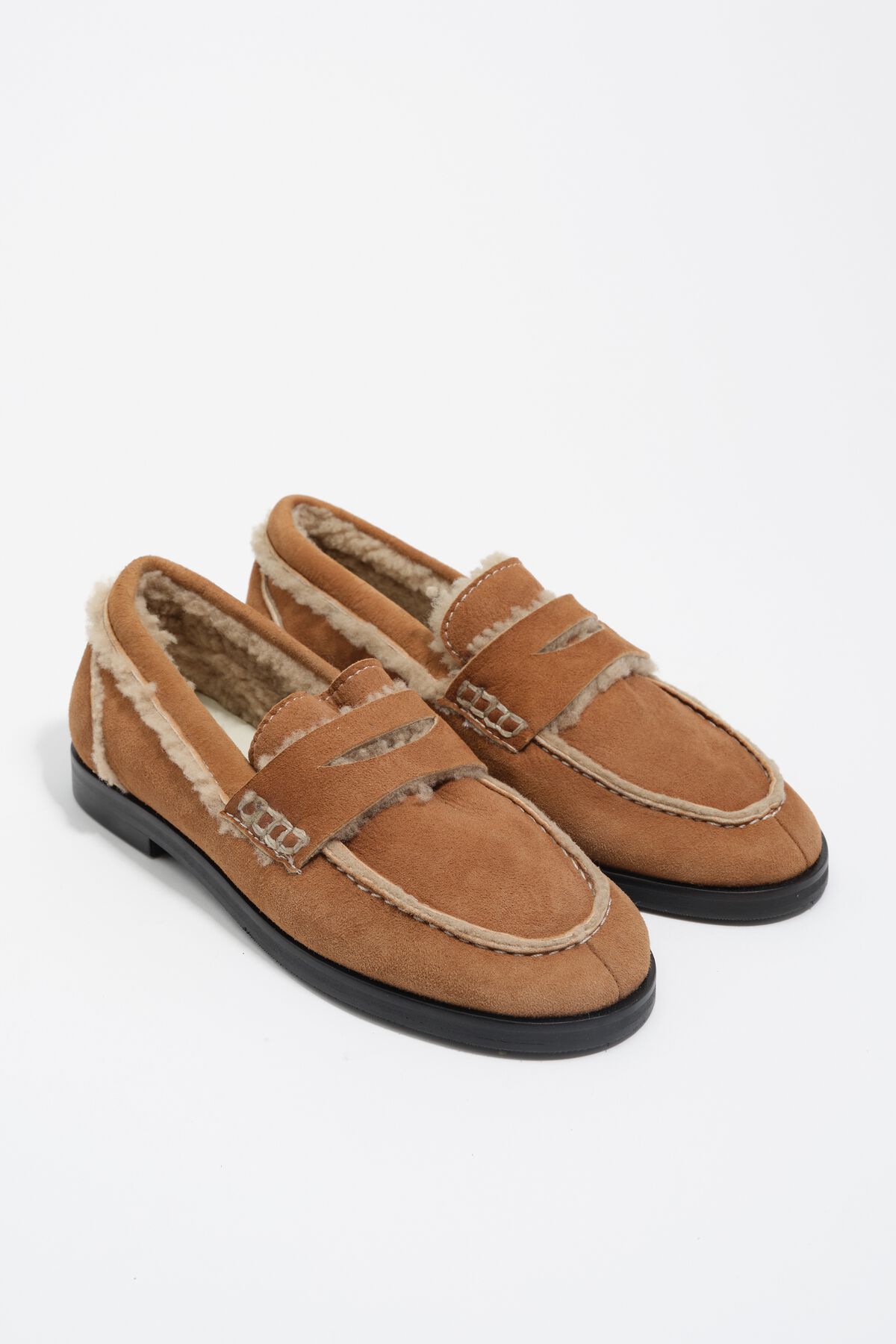Tan double-face loafer
