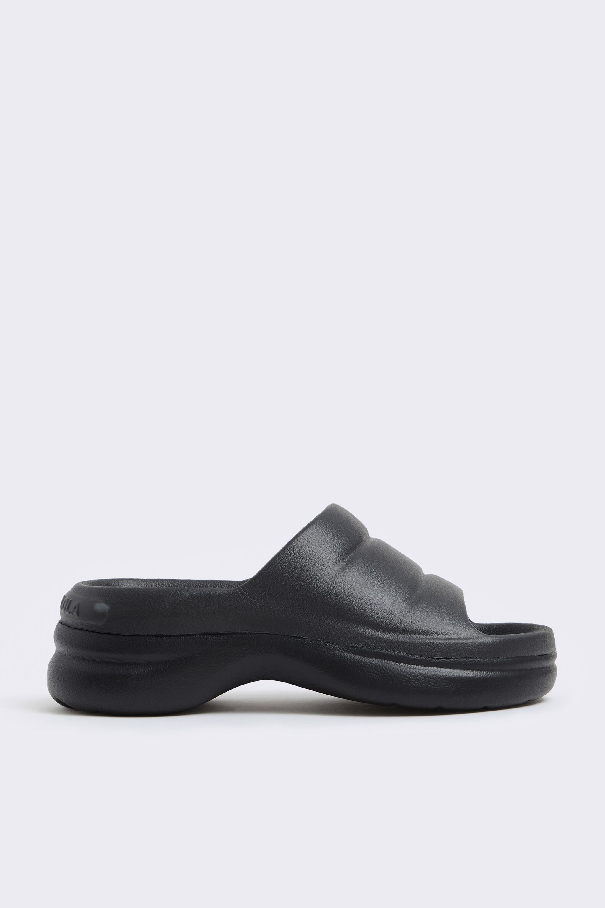 black thick flip flops