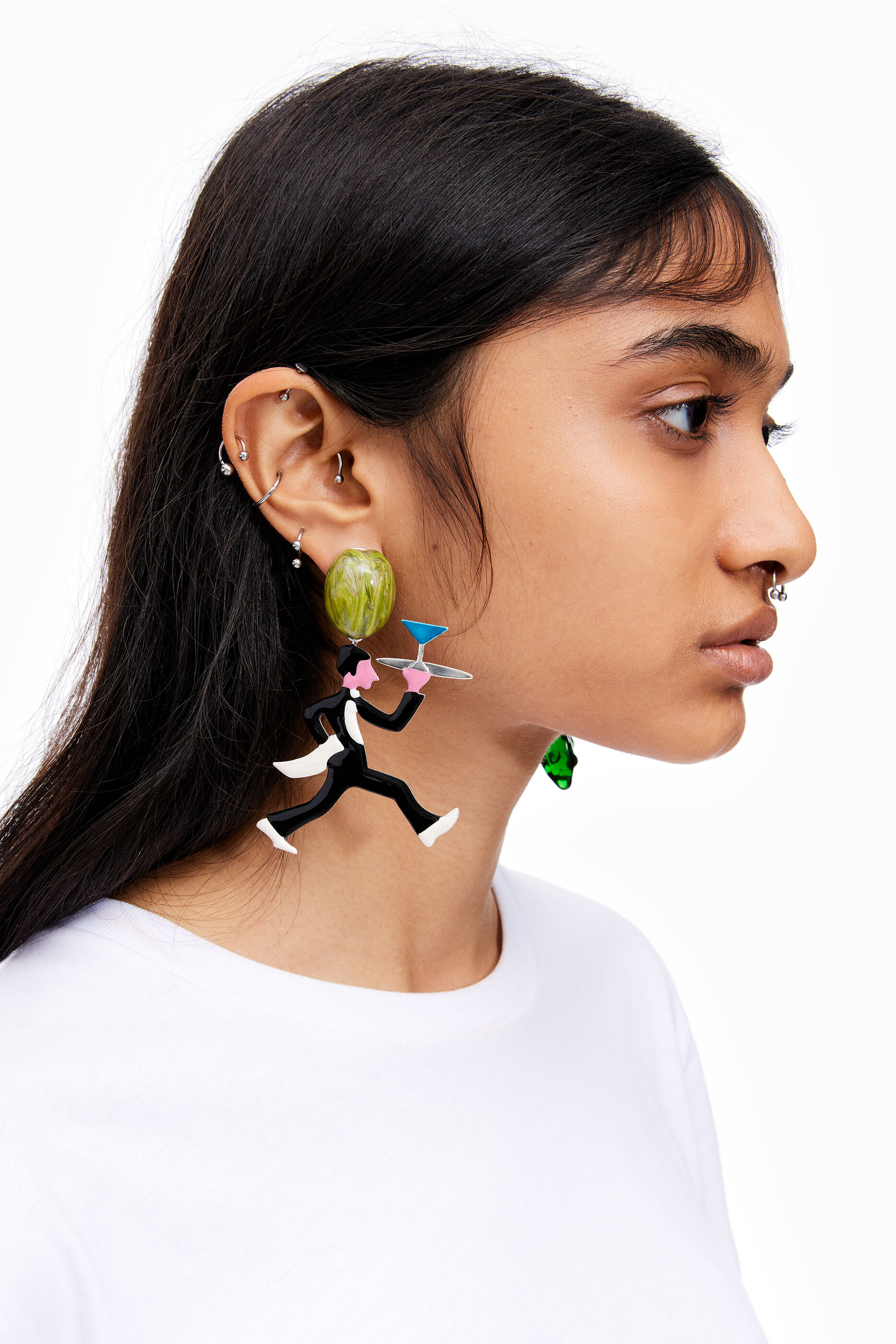 Aretes y candongas de mujer | BIMBA Y LOLA Verano 2022