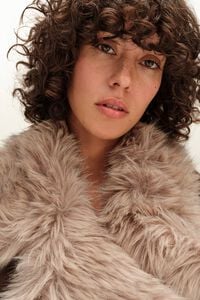 Chocolate leather double-breasted jacket with fur collar