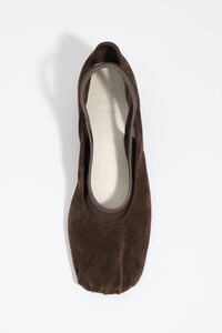 Brown suede and tricot court shoe
