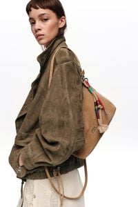 Medium natural leather trapecio bag