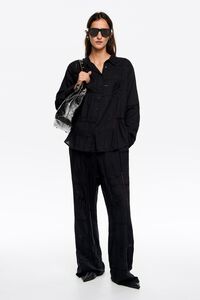 Camisa bordados a tono negro