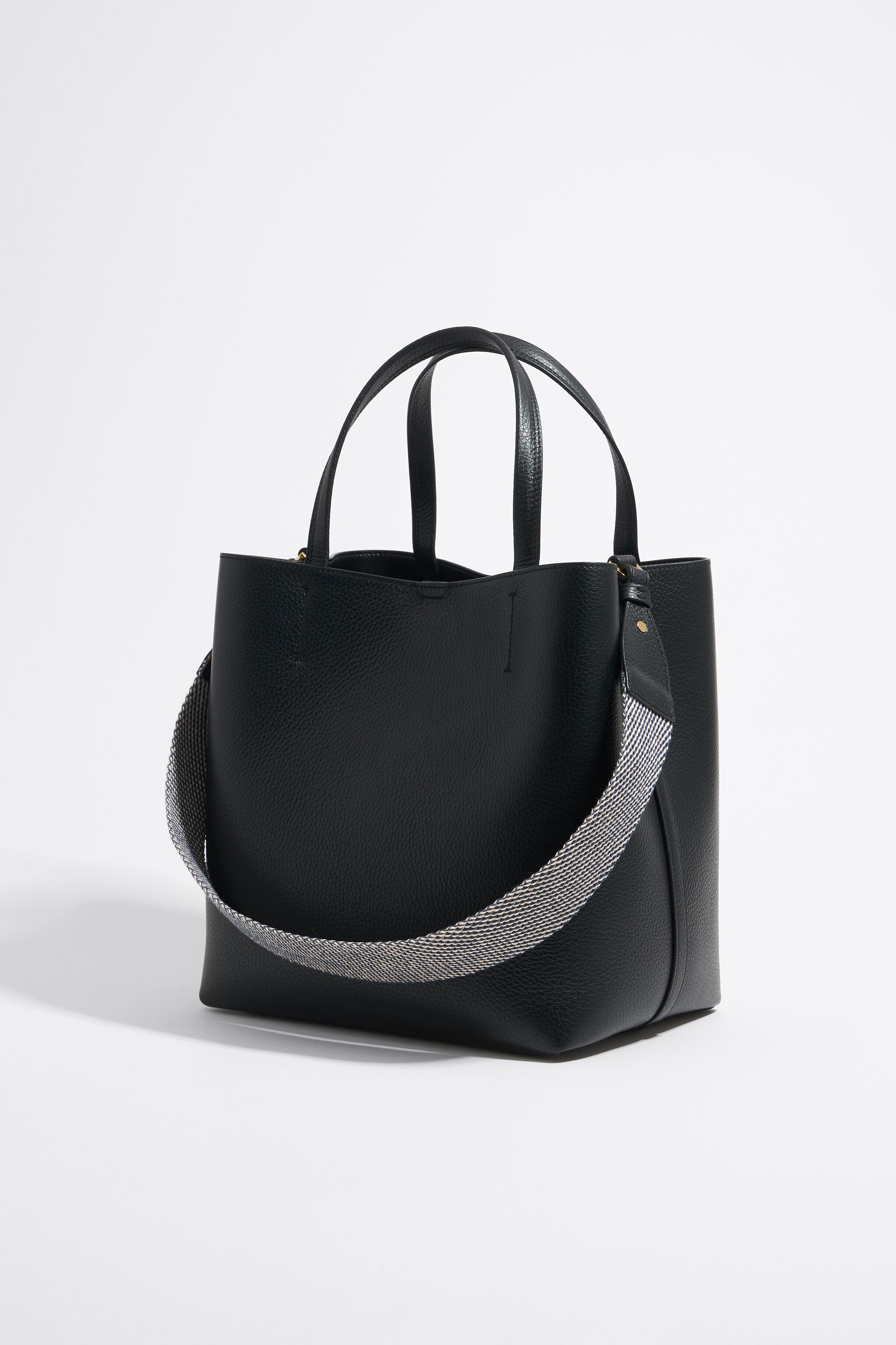 Large black leather Chihuahua bag Large black leather Chihuahua bag