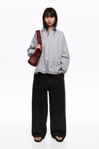 Camisa recta bordados azul claro