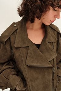 Cazadora cruzada ante oliva oscuro