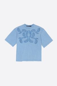 Camiseta bordada azul claro