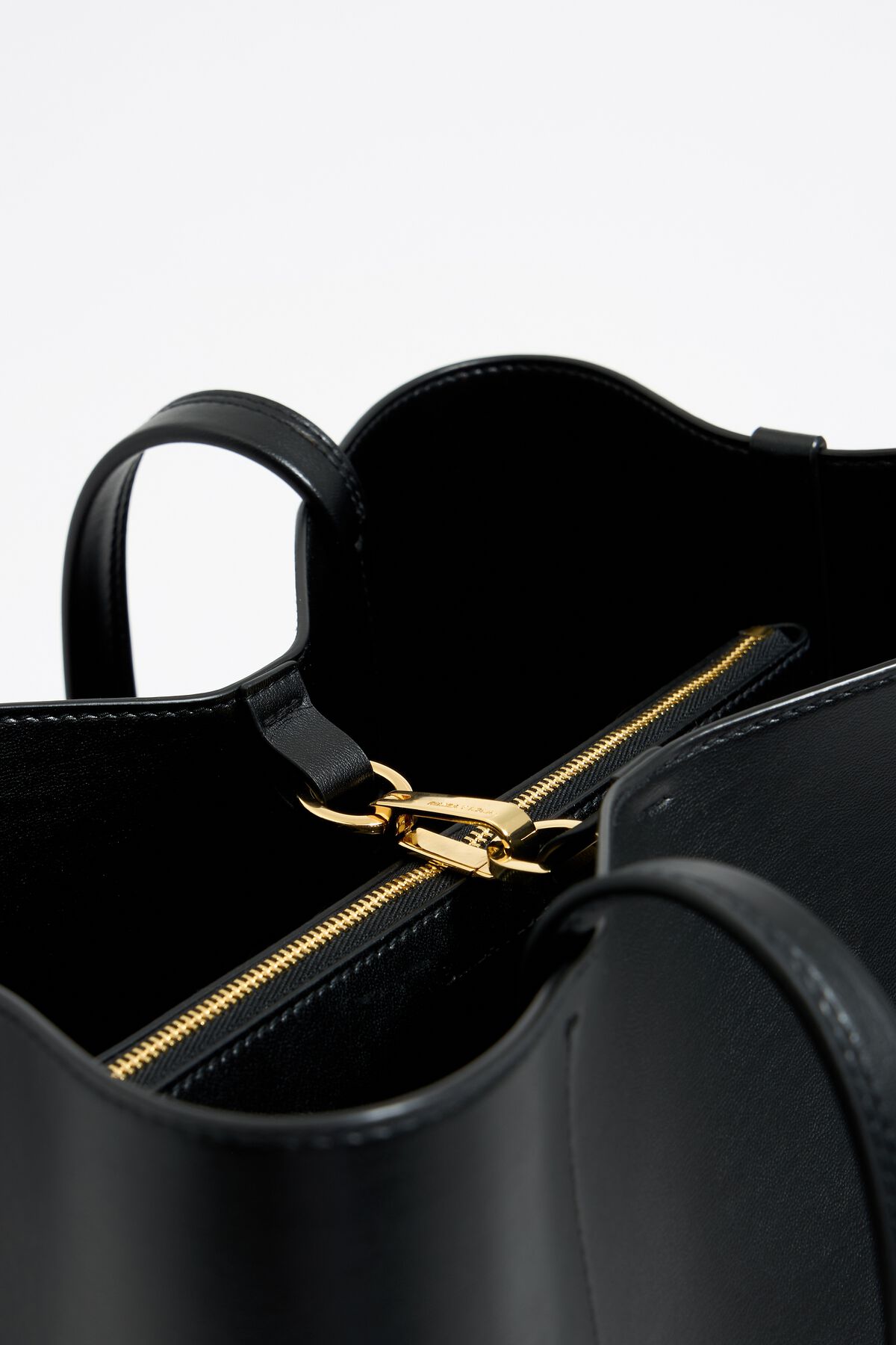 Product image for Large Black Leather Chihuahua Shopper Bag