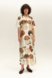 Vestido lencero cortes redondeados negro lavado