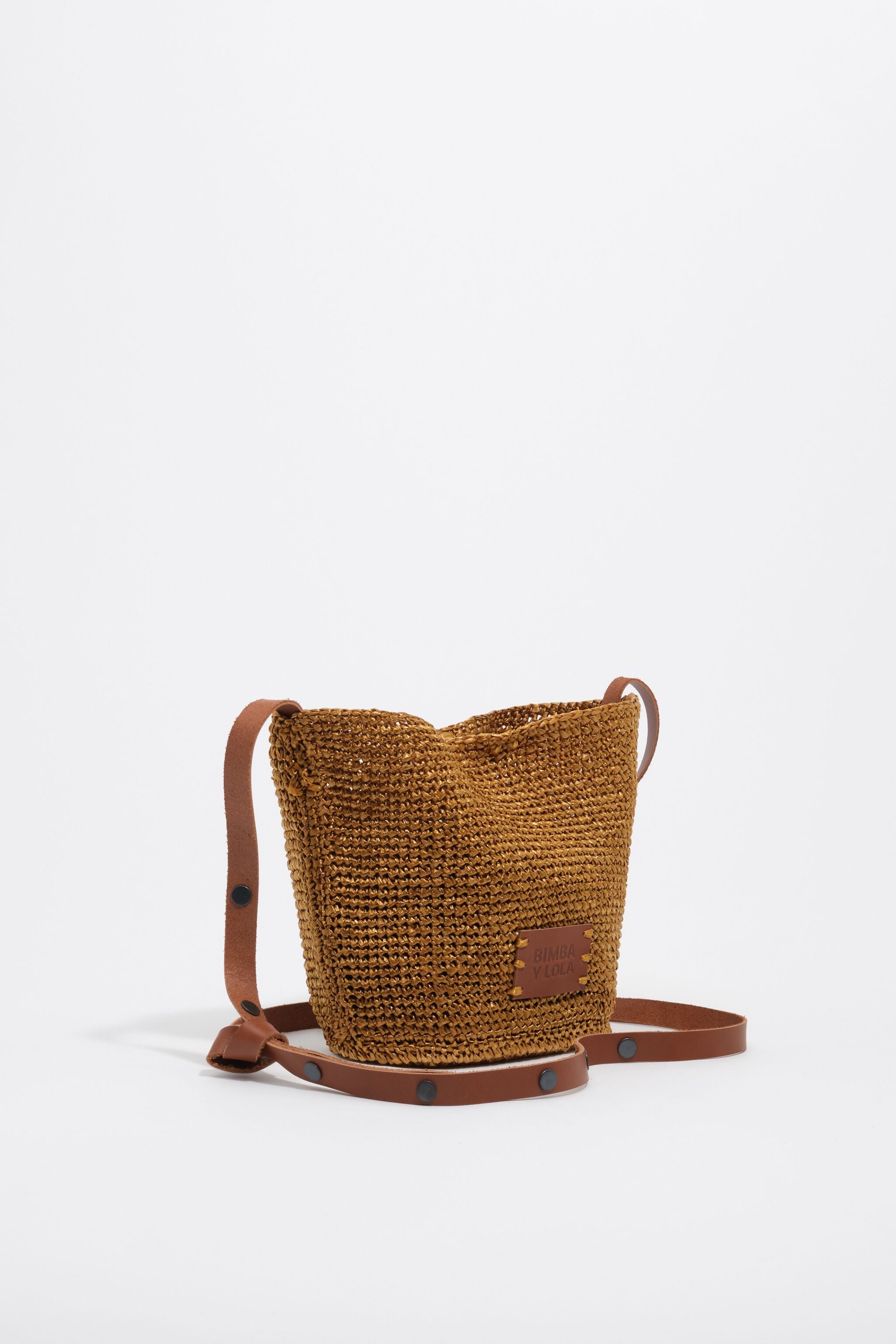 Small gold raffia-effect basket bag