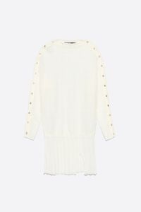 Ivory ribbed sweater with batwing sleeves and buttons