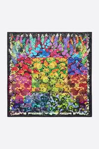 Pa&ntilde;uelo flores acr&iacute;lico negro