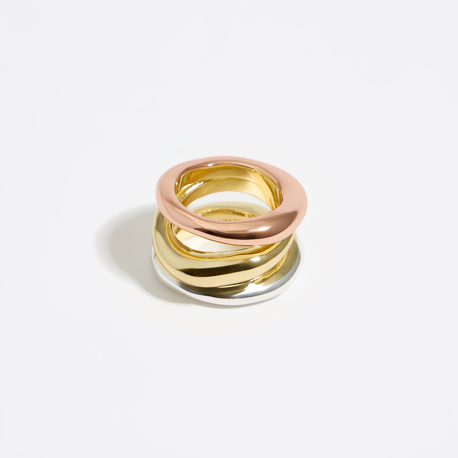 Ring drei mehrfarbige Bänder