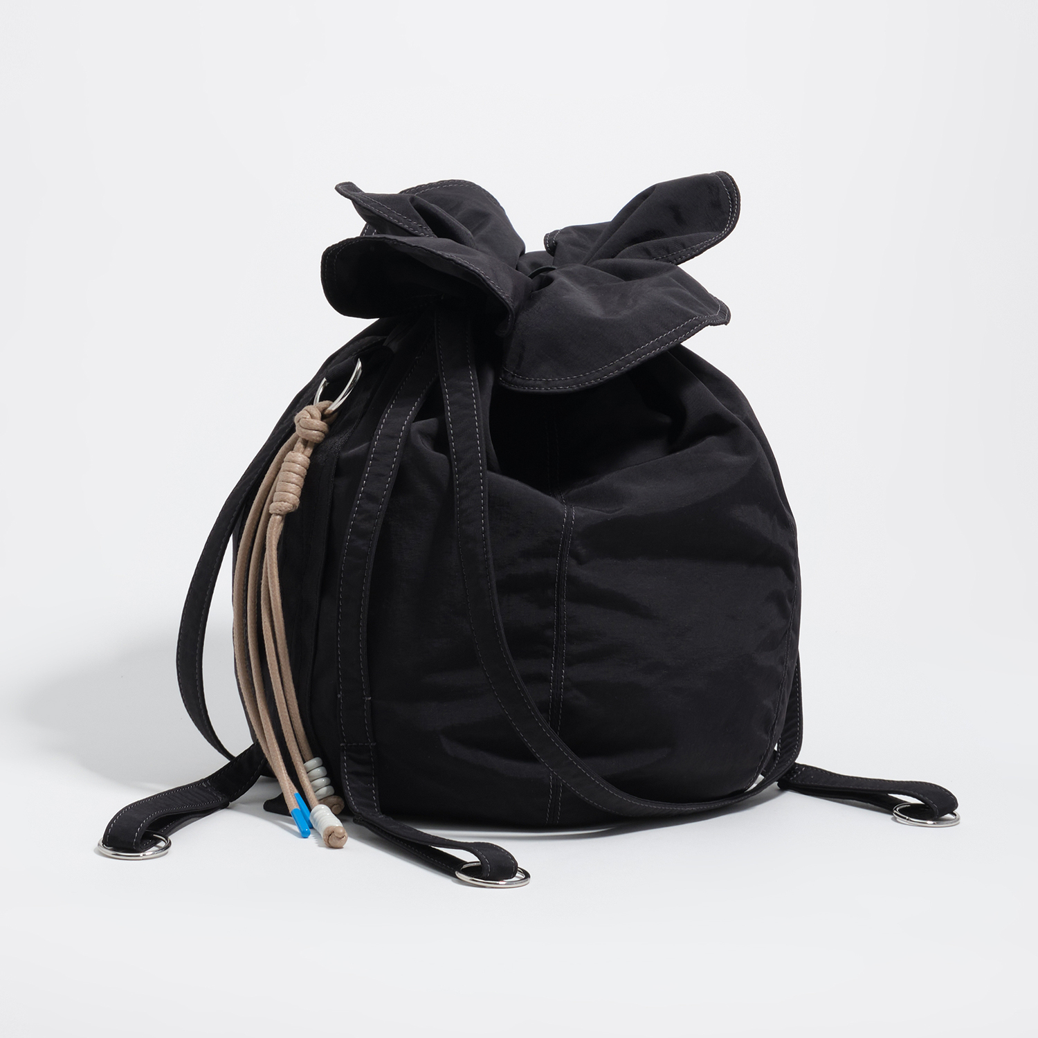 Bimba Y Lola Black Woven Large Pétalo Bag