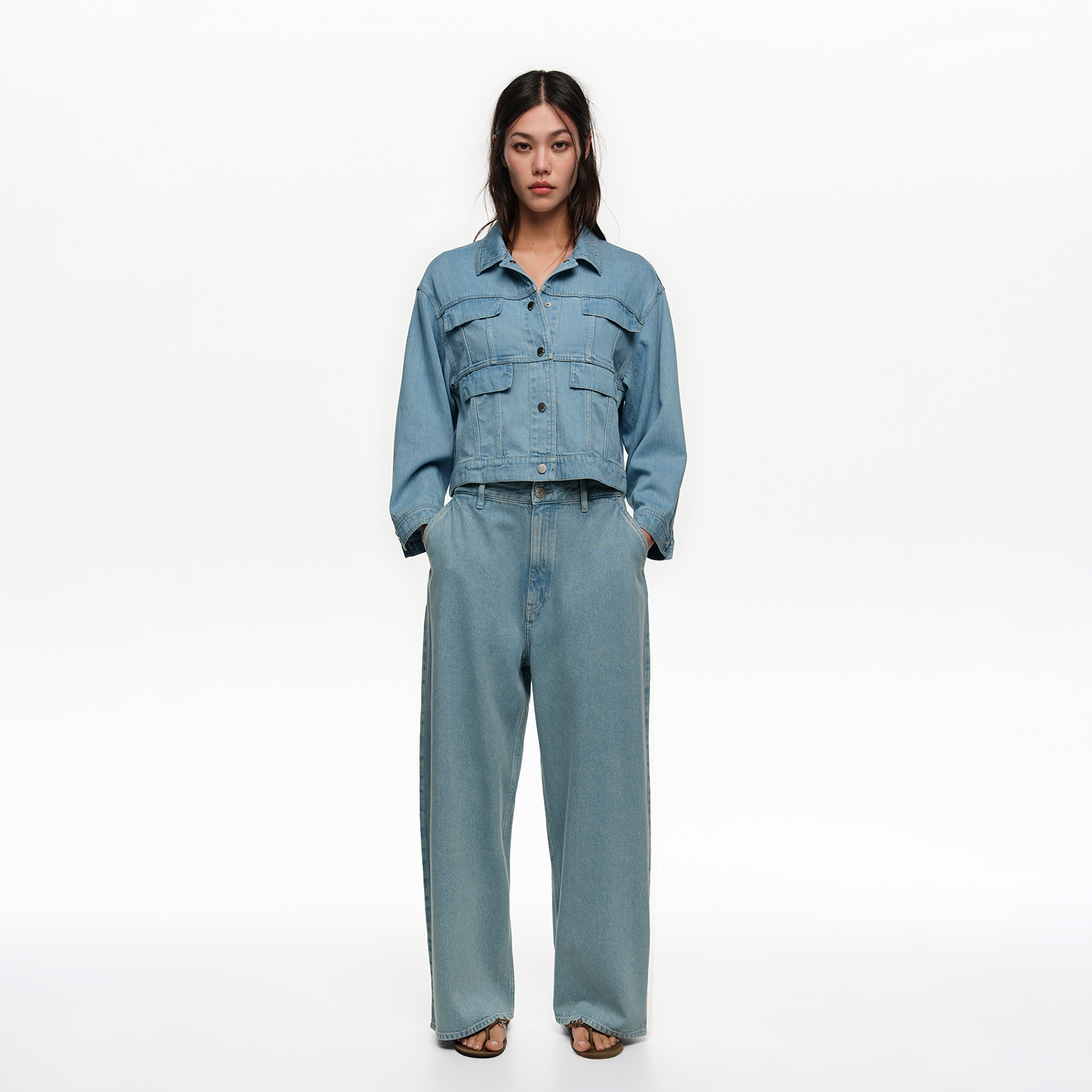 WIDE LEG – Spodnie denim jasnoniebieskie efekt sprania