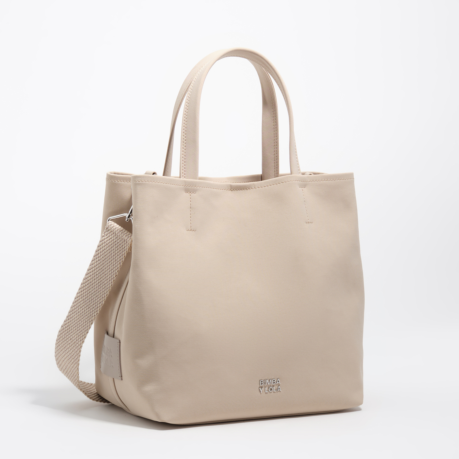 Bimba Y Lola Sand Large Fabric Chihuahua Bag