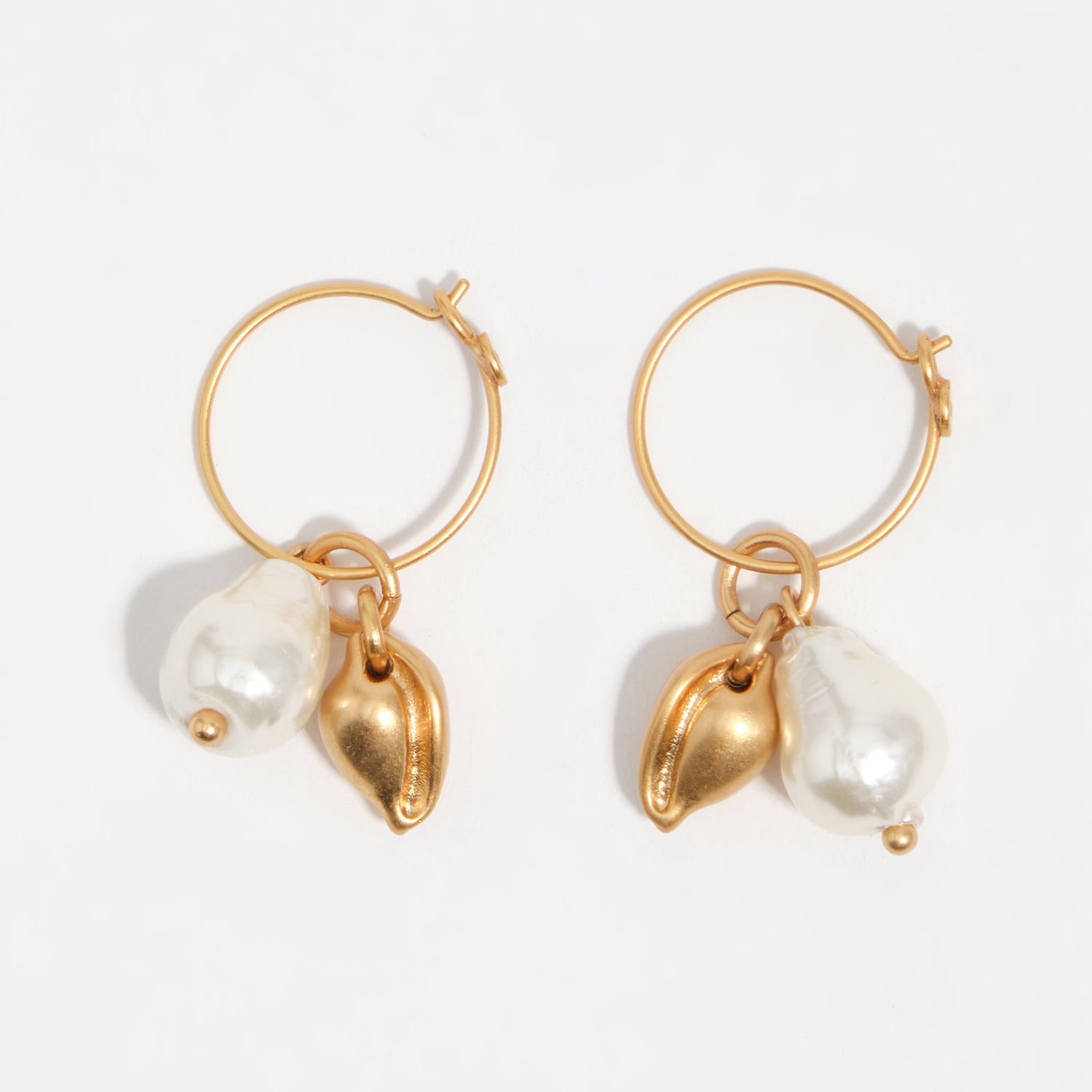 Bimba Y Lola Gold Aged Pearl And Seashell Hoop Earrings