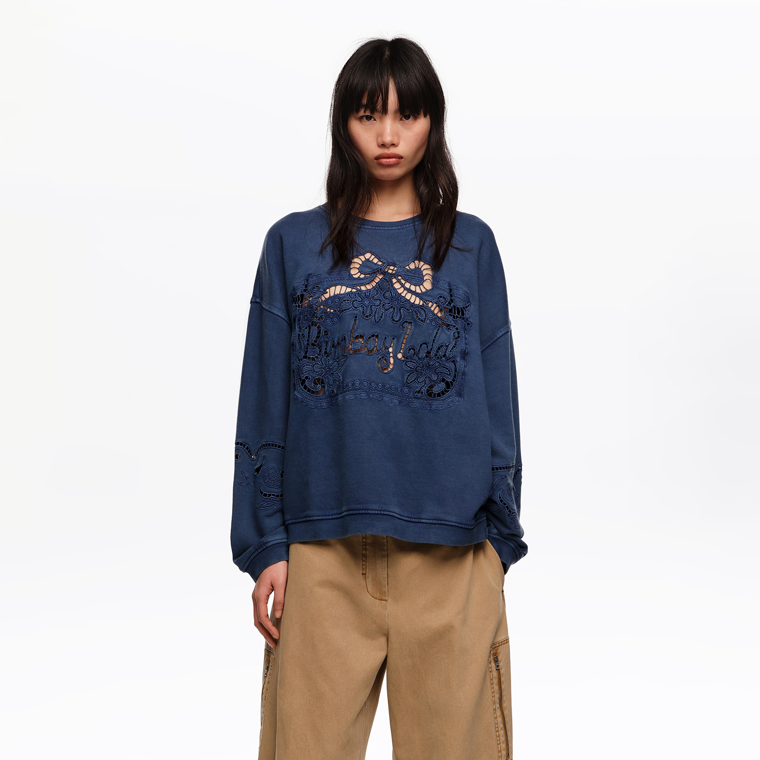 Bluza maxi logo haft angielski niebieska efekt sprania