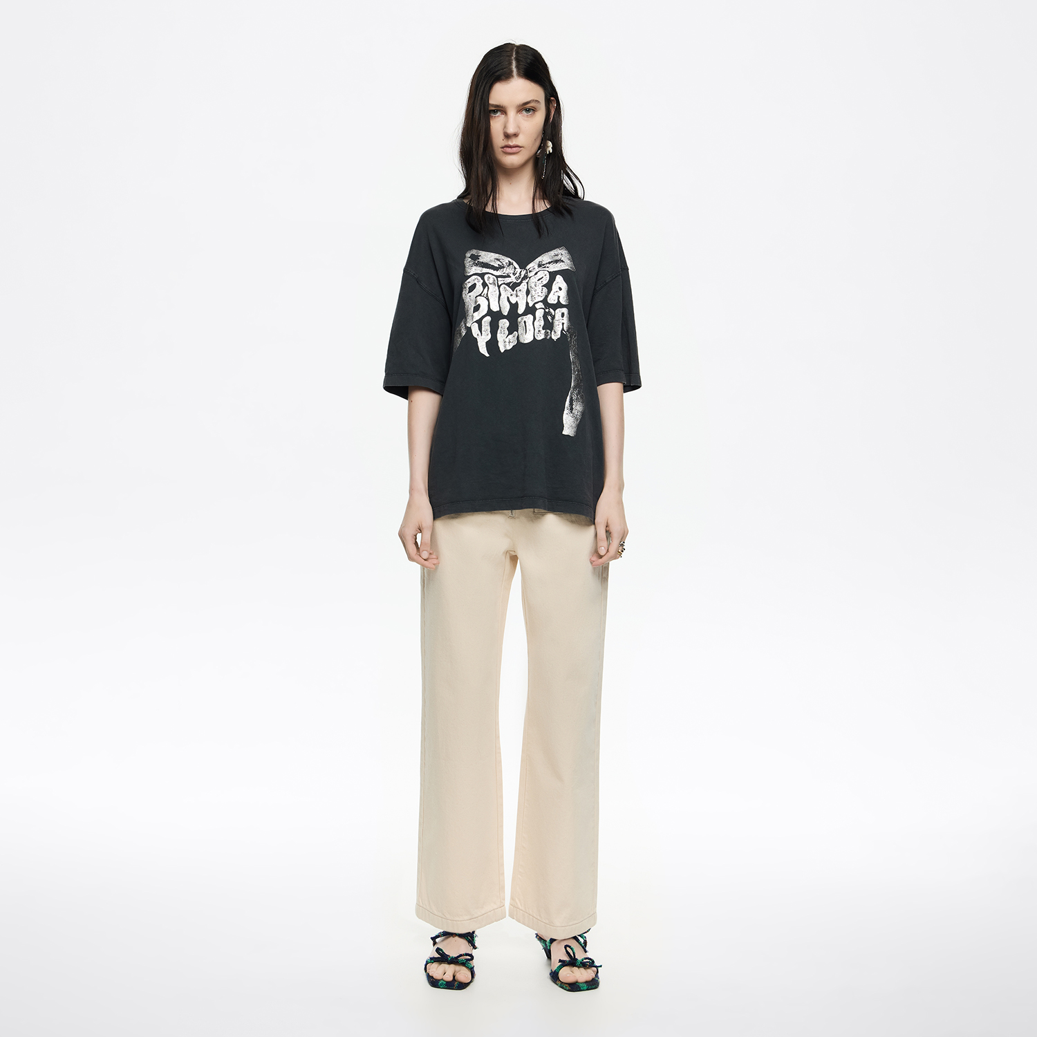 STRAIGHT CROPPED - Spodnie denim długość do kostki kość słoniowa
