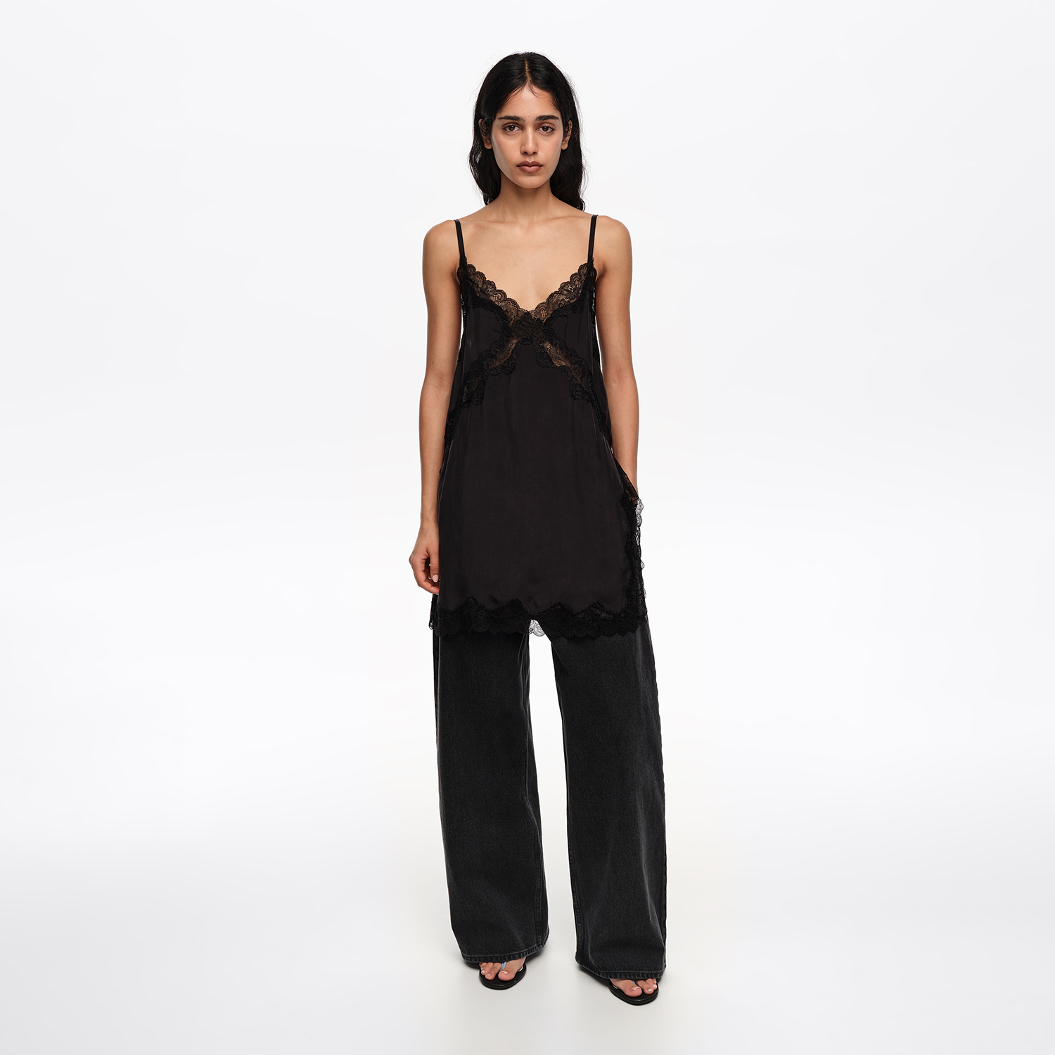 WIDE LEG – Spodnie denim czarne z efektem sprania